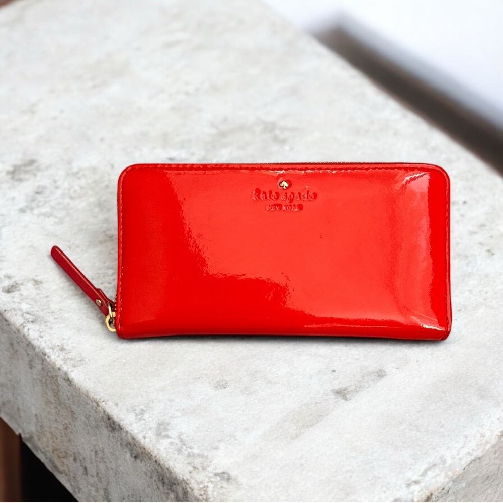 🧡 Kate Spade patent leather vintage Madison Large Continental Wallet.